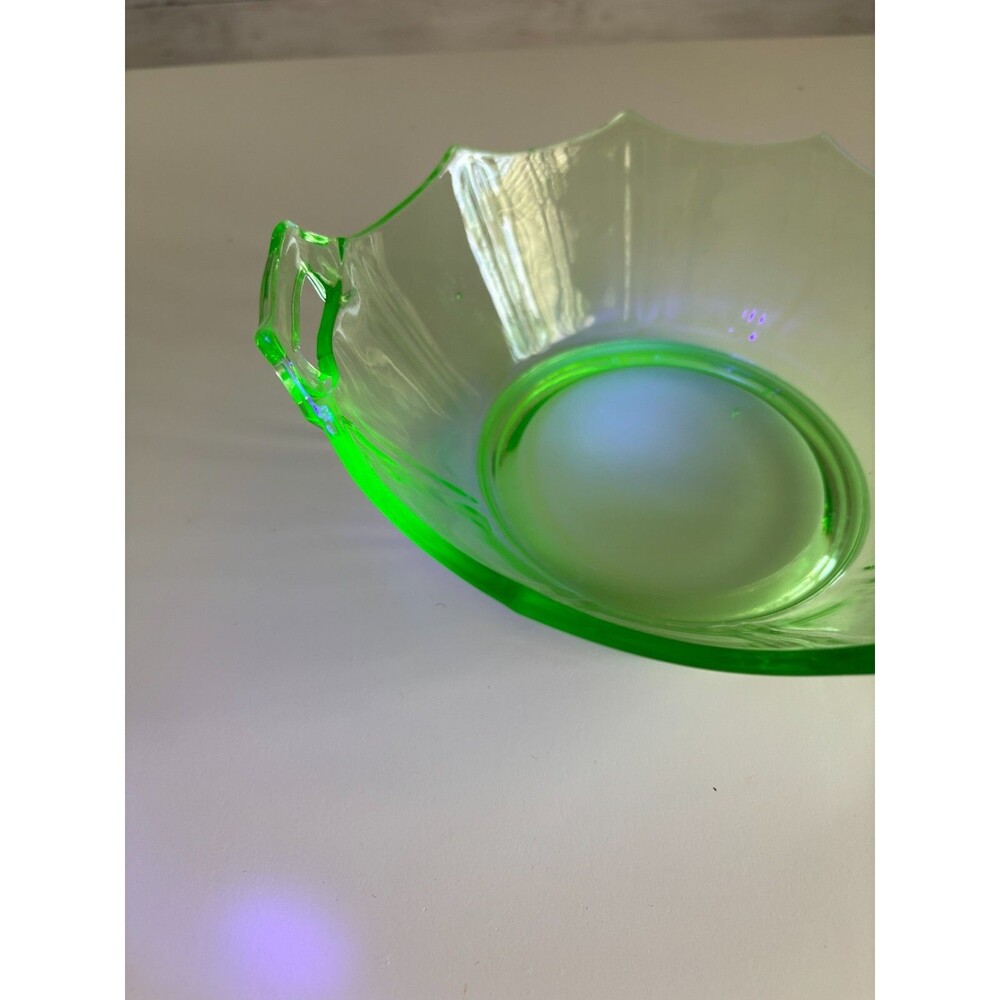 Vintage Green Depression Fostoria Uranium Glass Fairfax bowl with Handles